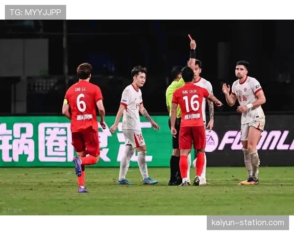 梅州客家加紧磨合阵容应对中超保级压力 梅州客家加紧磨合阵容应对中超保级压力